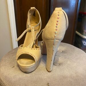Nude heels with rhinestones